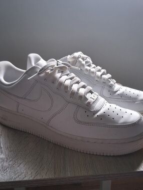 Nike Air Force Ones White Low-Top Athletic Sneakers Men's Size 11